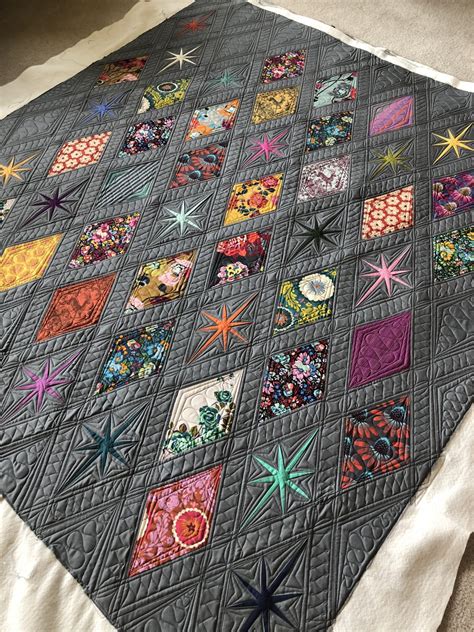 Atomic Starburst Quilt Kit Anna Maria Horner 62 x 66