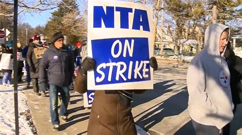 Video Thousands of kids out of school amid Newton teacher strike - ABC News