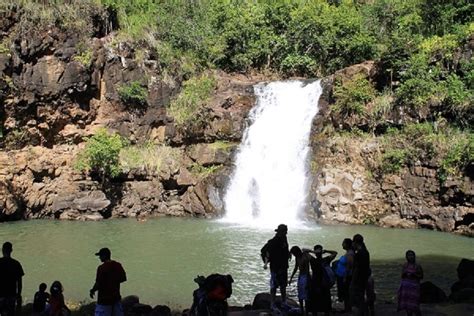 Waimea Falls Park & Botanical Gardens in Waimea Valley