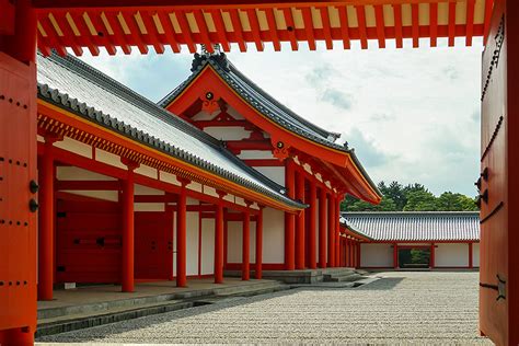 Emperor's Courtyard at the Kyoto Imperial Palace - Japan Travel Mate