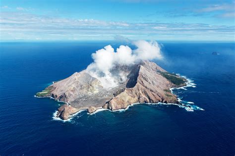 Why Volcanologists Didn't Predict New Zealand's Deadly Eruption | WIRED