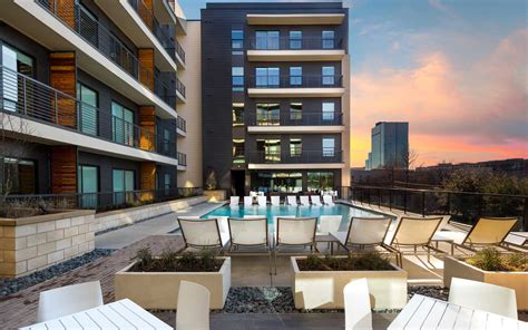 Living in Uptown Dallas: The New Knox Heights Luxury Apartments