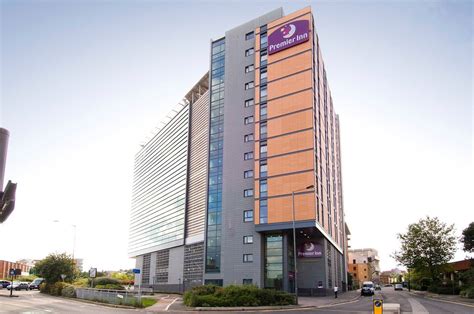 PREMIER INN SHEFFIELD CITY CENTRE (ST MARY'S GATE) HOTEL $53 ($̶7̶4̶ ...