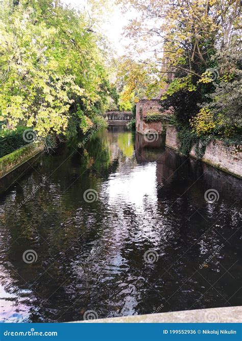 Tudor Barn Eltham stock photo. Image of sunlight, wall - 199552936