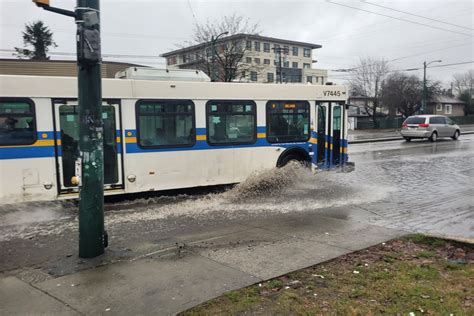 Videos of Vancouver, BC flooding caused by rain, king tide - Vancouver Is Awesome