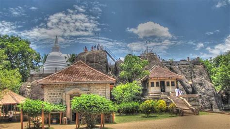 Anuradhapura Isurumuniya Rock Temple | Isurumuniya Temple, Anuradhapura