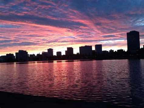 Community photo of the week: Sunset on Lake Merritt - Oakland North