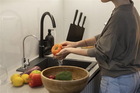 Granite Composite Sink and Matte Black Faucet: Does It Work?