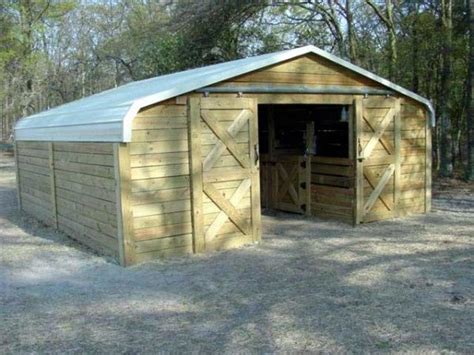 Turn a simple carport into a nice barn Goat Barn, Farm Barn, Diy Carport, Portable Carport ...