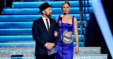 CMAs 2017: Sugarland Reunites, Teases New Music