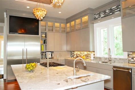 34 Luxurious Kitchens With Island Sinks