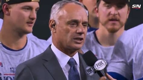 Rob Manfred had brutal time handing out World Series trophy