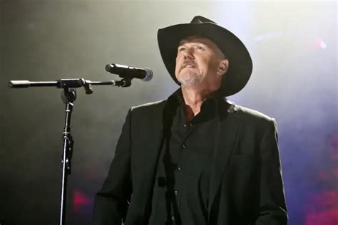 Trace Adkins Announces 2023 Somewhere in America Tour