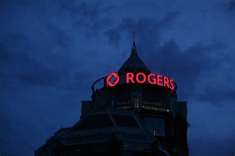 Rogers Won’t Get to Buy All of Shaw’s Licenses, Canada Says - Bloomberg