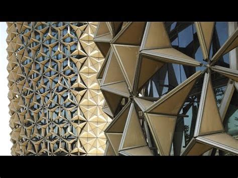 What are "Kinetic Buildings"? - YouTube