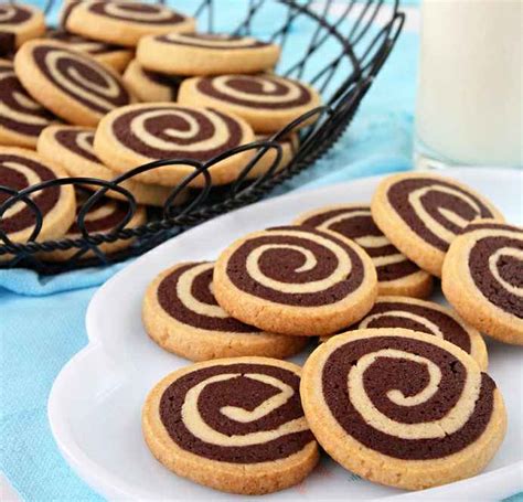 CHOCOLATE PINWHEEL COOKIES ( ICEBOX COOKIES )