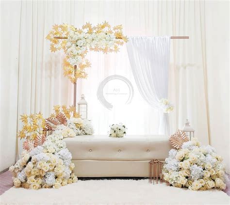 35 Mini Pelamin Yang Cantik & Simple in 2022 | Nikah decor, Dream ...