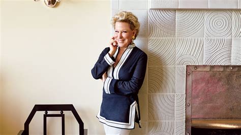 41+ toll Bild Bette Midler Home / Bette Midler's Beverly Hills Home Aerial Photos : Her estates ...