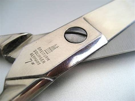 How to Sharpen Scissors With Tin Foil | eHow