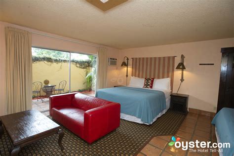 Hotel Pepper Tree Boutique Kitchen Studios - Anaheim Review: What To REALLY Expect If You Stay