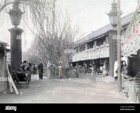 Late 19th century photograph - Yoshiwara, red light district, Tokyo ...