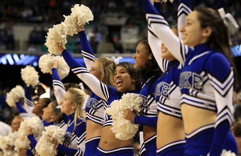 Duke Cheerleader Turning Heads Before Saturday Night's Game - The Spun