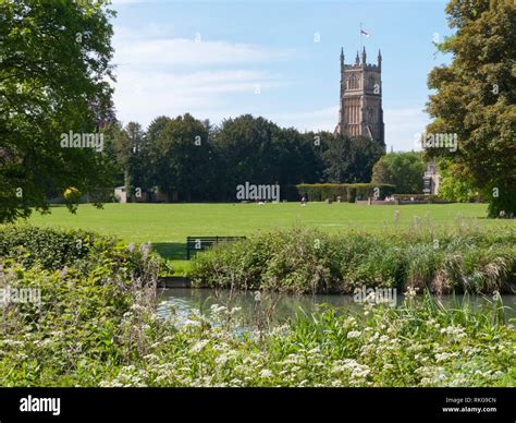 Cirencester abbey grounds hi-res stock photography and images - Alamy