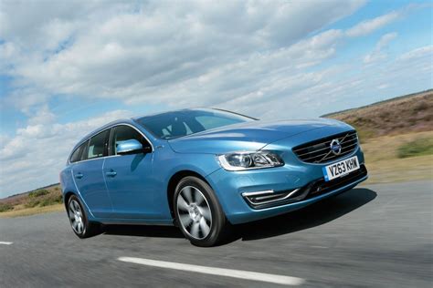 Volvo V60 D6 Plug-In Hybrid | Eurekar