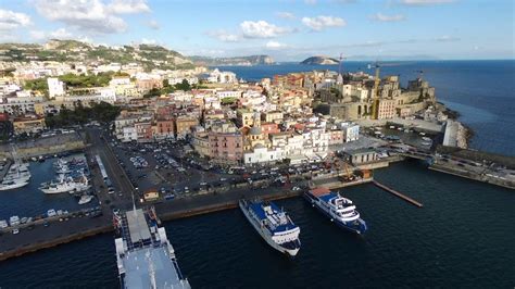 Porto di Pozzuoli - YouTube