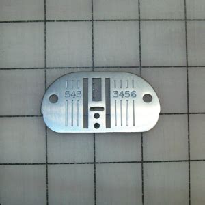 Singer Sewing Machine Needle Plate and Feed Dog Combo | 382806