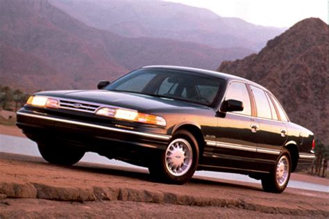 1992-07 Ford Crown Victoria | Consumer Guide Auto