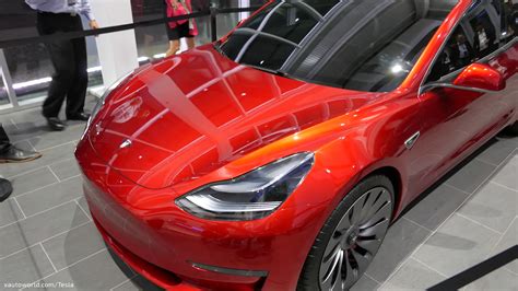 Orange Tesla Model 3 HD Photos & Videos At The Gigafactory