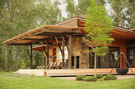 Contemporary prefab home, Montana: Modern prefab modular homes | Modern ...