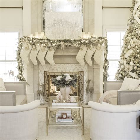 Elegant Living Room Christmas Decorations | Home Design & Lifestyle | Maune Legacy