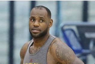 Did LeBron James Have His Hairline Fixed? | Bleacher Report