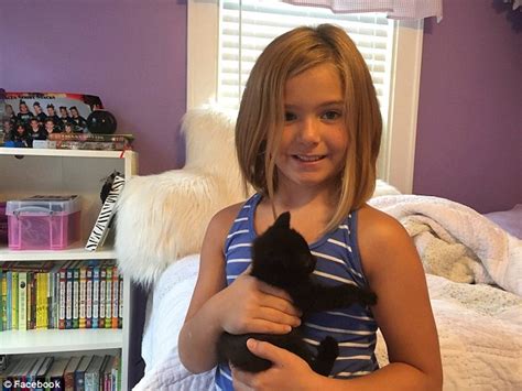 Little girl breaks down in sobs when surprised with kitten | Daily Mail Online