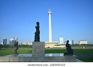 Statue Female Warrior Ra Kartini National Stock Photo 2283435119 ...