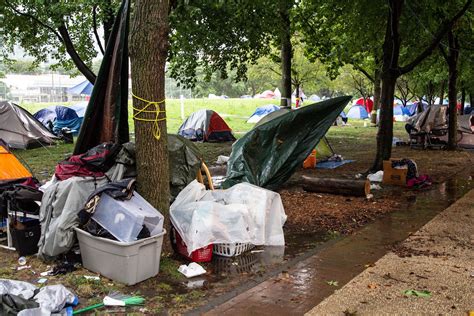 How Philly’s homeless encampments rode out the storm - WHYY