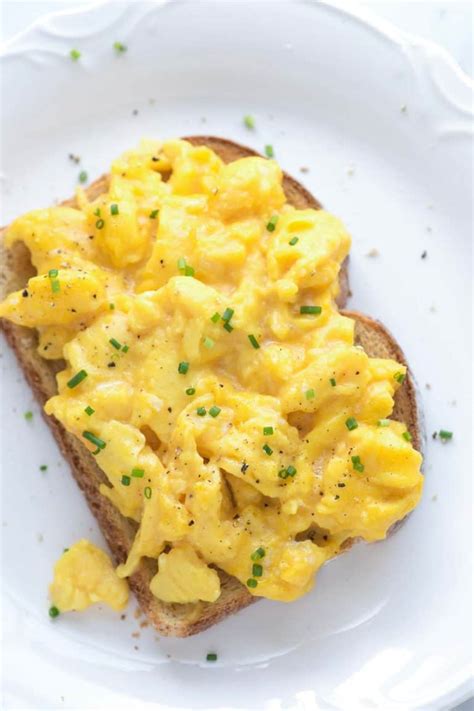 Perfect Creamy Scrambled Eggs Recipe