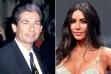 Kim Kardashian Marks 18th Anniversary of Dad Robert Sr.'s Death