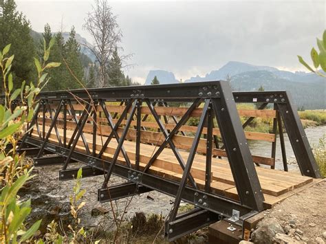 Prefabricated Fiberglass (FRP) Bridges | Trail Bridges | Pedestrian Bridges