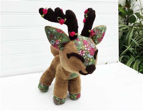 Floral deer plushie #sewing #crafts #handmade #quilting #fabric # ...