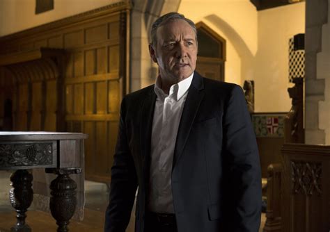 Kevin Spacey made work environment 'toxic' allege House of Cards staff | SBS News