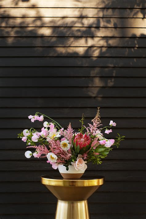 Valentine’s Day Sweet Pea + Poppy Arrangement | Oleander + Palm