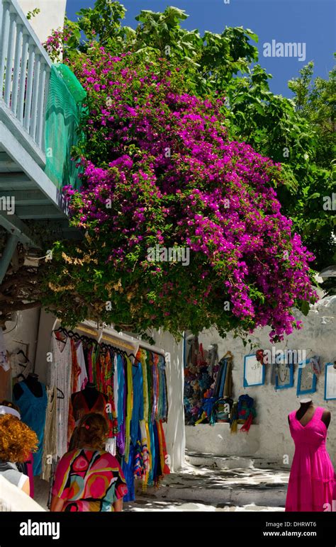 Shopping in Mykonos Town Stock Photo - Alamy