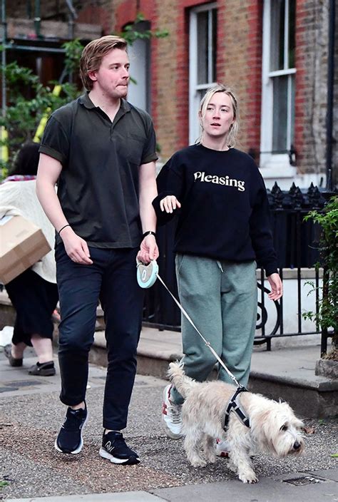 Saoirse Ronan & BF Jack Lowden Walk Their Dog In London: Photo – Hollywood Life