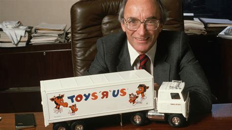 Inside the Rise and Fall of Toys ‘R’ Us - History in the Headlines