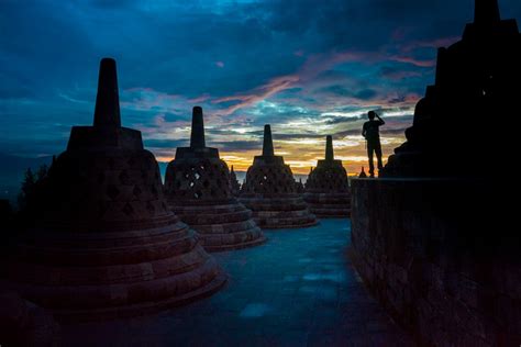 Borobudur Sunrise: All You Need to Know - Museum of Wander