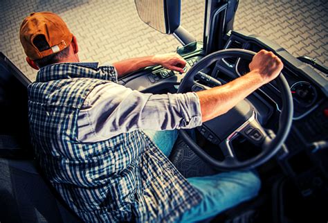 6 Easy Tips for Keeping Your Semi-Truck Interior Clean