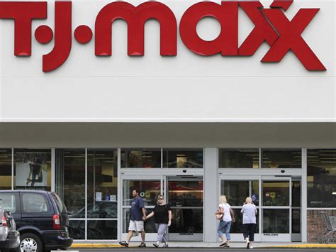 TJ Maxx sales are up as department stores struggle - Business Insider